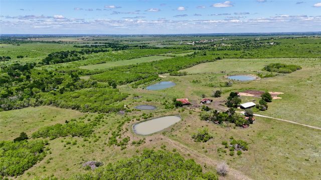 1835 Lehmann RD, San Marcos, TX 78666