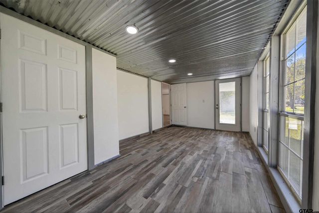 10881 Hillside Dr., Frankston, TX 75763