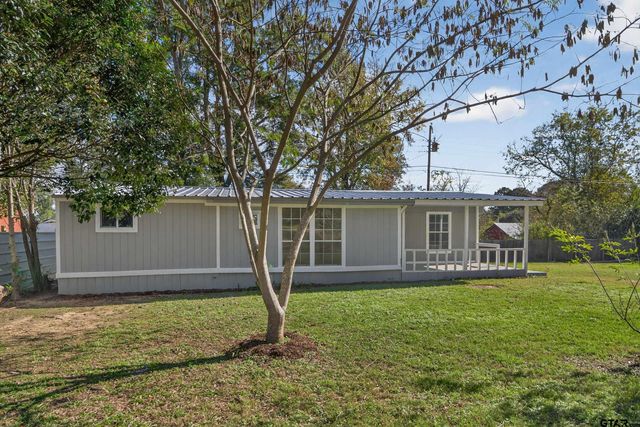 10881 Hillside Dr., Frankston, TX 75763