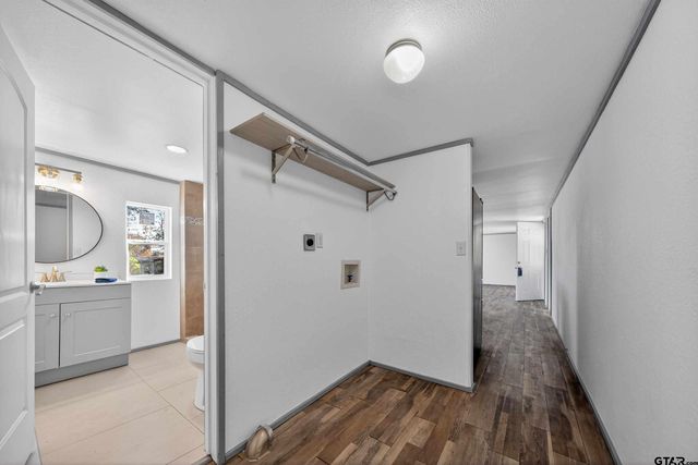 10881 Hillside Dr., Frankston, TX 75763