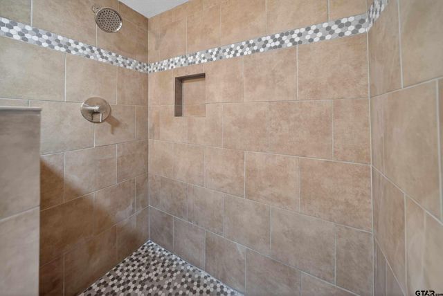 10881 Hillside Dr., Frankston, TX 75763