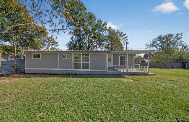 10881 Hillside Dr., Frankston, TX 75763