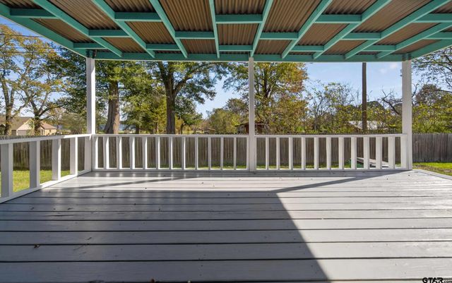 10881 Hillside Dr., Frankston, TX 75763