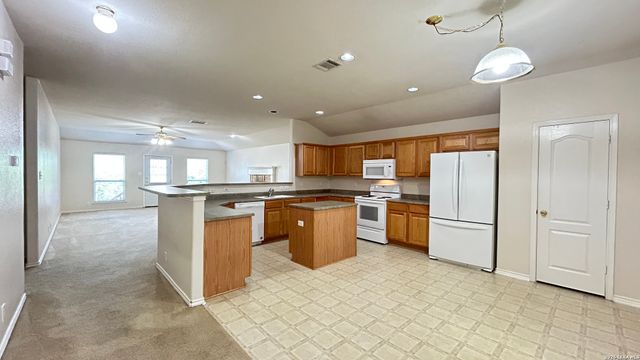 4906 SPYGLASS VW, San Antonio, TX 78247