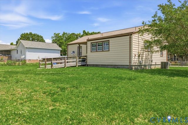 418 S 20th Ave, Hopewell, VA 23860