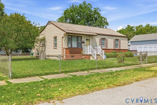 418 S 20th Ave, Hopewell, VA 23860