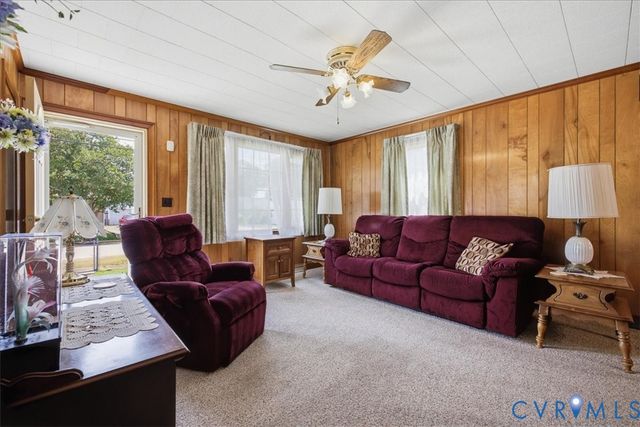 418 S 20th Ave, Hopewell, VA 23860
