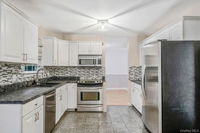 133 Cumberland Street, Mastic, NY 11950