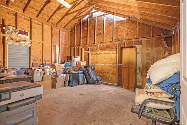 20741 Meadowbrook Drive, Chandler, TX 75758