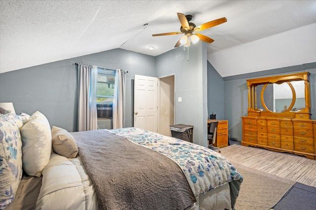 20741 Meadowbrook Drive, Chandler, TX 75758