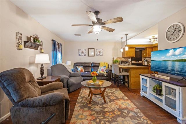 20741 Meadowbrook Drive, Chandler, TX 75758