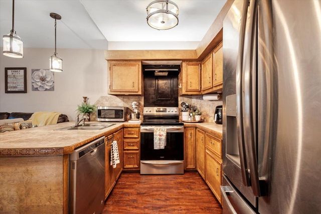 20741 Meadowbrook Drive, Chandler, TX 75758