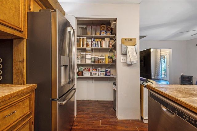 20741 Meadowbrook Drive, Chandler, TX 75758