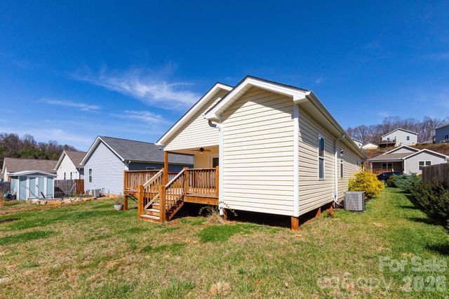 479 Quinn Hill Lane, Mars Hill, NC 28754