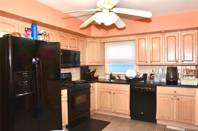 242 Munro Boulevard, Valley Stream, NY 11581