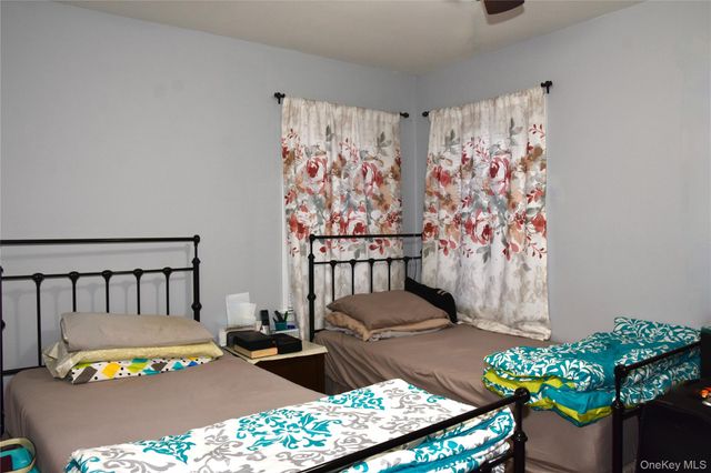 242 Munro Boulevard, Valley Stream, NY 11581