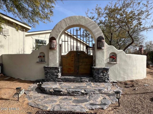 5824 E MONTGOMERY Road, Cave Creek, AZ 85331