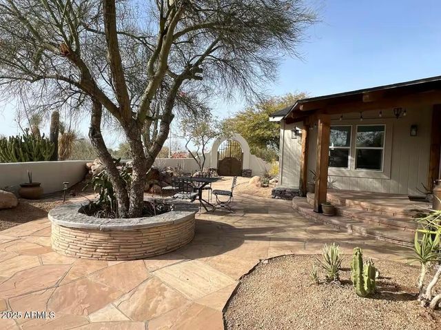 5824 E MONTGOMERY Road, Cave Creek, AZ 85331