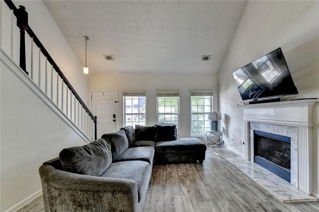 270 Hulan Way, Lawrenceville, GA 30044