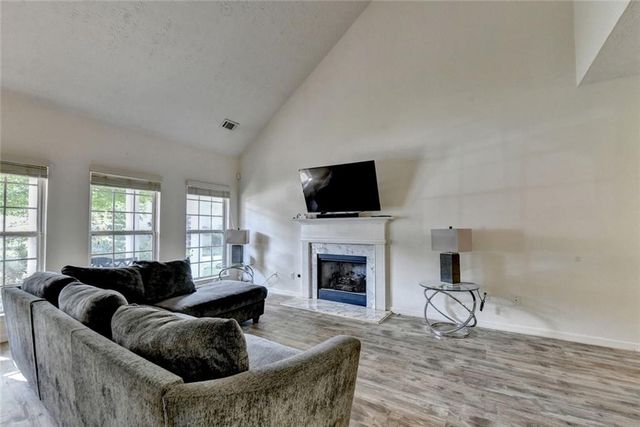 270 Hulan Way, Lawrenceville, GA 30044