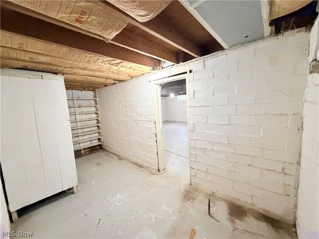 2007 32nd Street NW, Canton, OH 44709