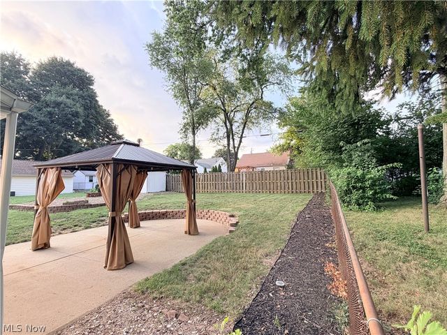 2007 32nd Street NW, Canton, OH 44709