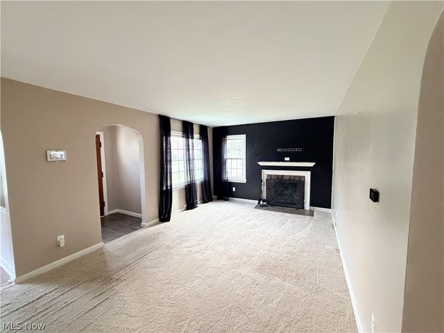2007 32nd Street NW, Canton, OH 44709
