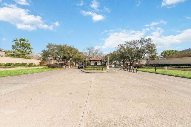 12215 Salmon Creek, Houston, TX 77041