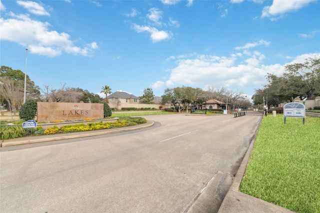 12215 Salmon Creek, Houston, TX 77041