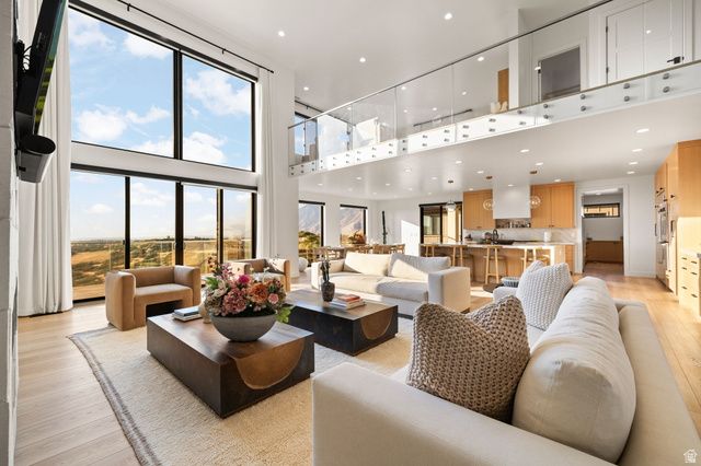 343 W BAY DR, Vineyard, UT 84059