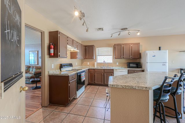 6208 E COVINA Street, Mesa, AZ 85205