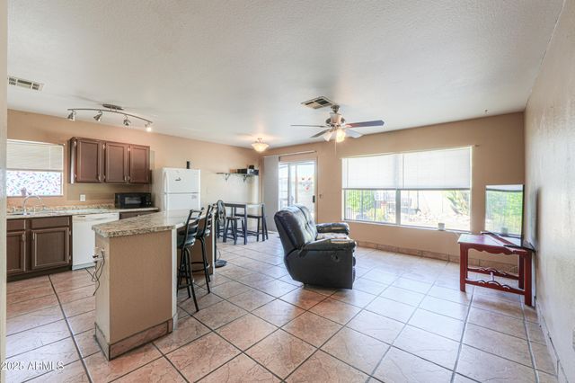 6208 E COVINA Street, Mesa, AZ 85205