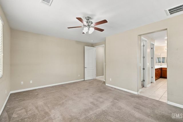 10306 Vale Royale Drive, Bakersfield, CA 93306