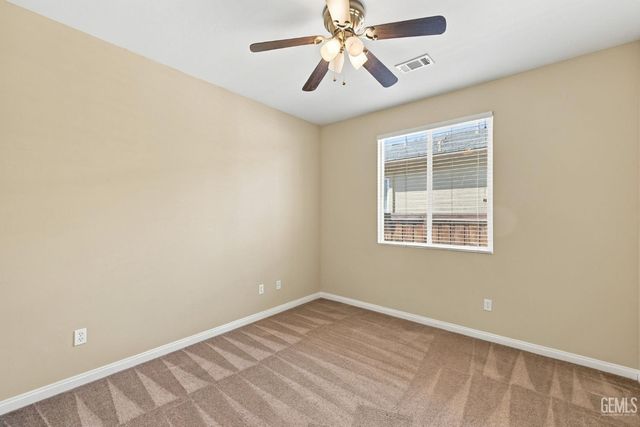 10306 Vale Royale Drive, Bakersfield, CA 93306