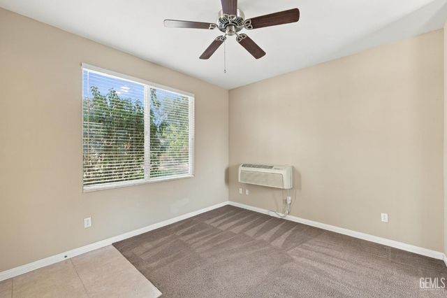 10306 Vale Royale Drive, Bakersfield, CA 93306