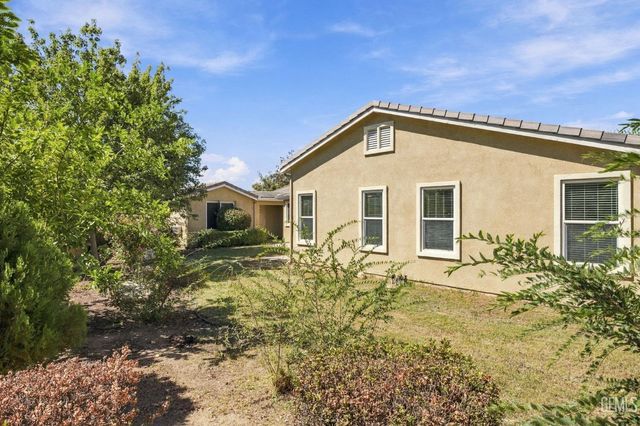 10306 Vale Royale Drive, Bakersfield, CA 93306