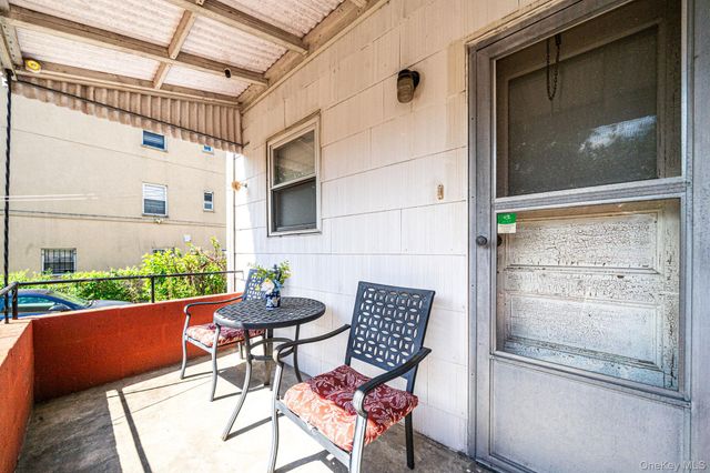 52-67 72nd Street, Maspeth, NY 11378