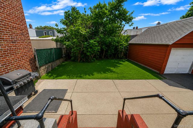 52-67 72nd Street, Maspeth, NY 11378