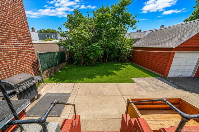 52-67 72nd Street, Maspeth, NY 11378