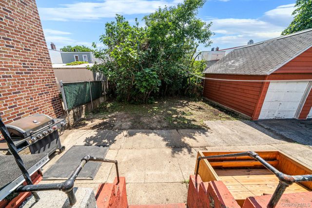 52-67 72nd Street, Maspeth, NY 11378