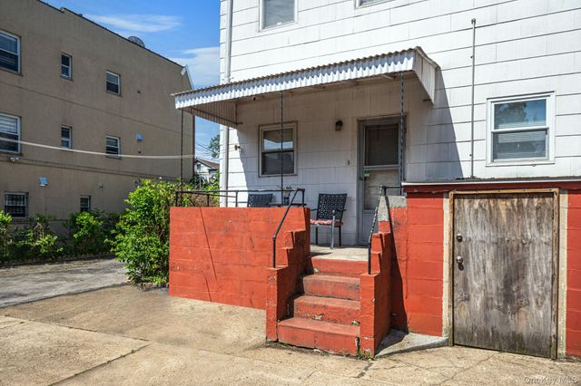 52-67 72nd Street, Maspeth, NY 11378