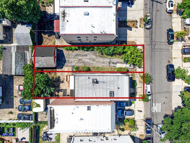 52-67 72nd Street, Maspeth, NY 11378