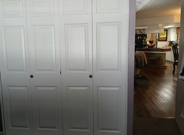 2400 W Midvalley Avenue Q1, Visalia, CA 93277