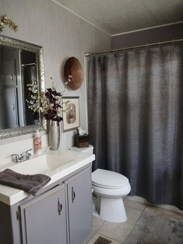 2400 W Midvalley Avenue Q1, Visalia, CA 93277