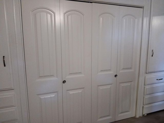 2400 W Midvalley Avenue Q1, Visalia, CA 93277