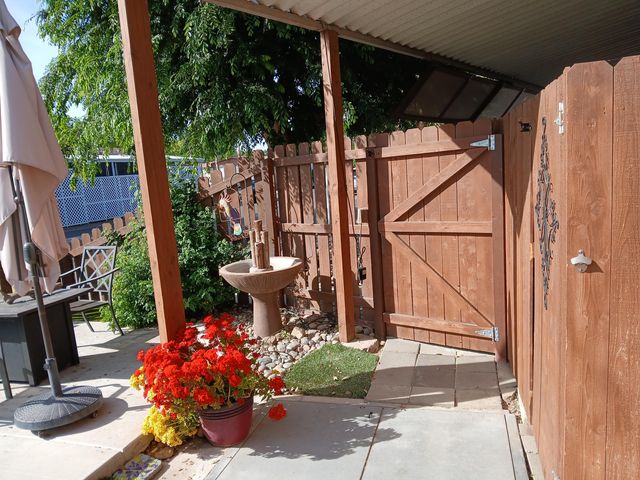 2400 W Midvalley Avenue Q1, Visalia, CA 93277