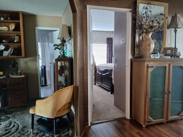 2400 W Midvalley Avenue Q1, Visalia, CA 93277