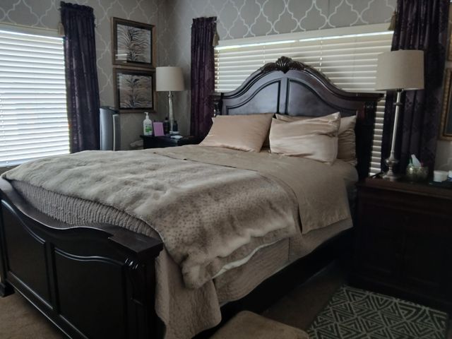 2400 W Midvalley Avenue Q1, Visalia, CA 93277