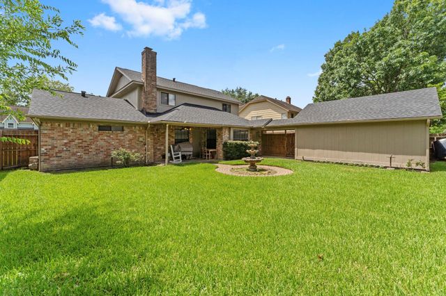 2811 Blue Glen Lane, Houston, TX 77073