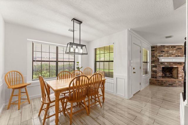 2811 Blue Glen Lane, Houston, TX 77073